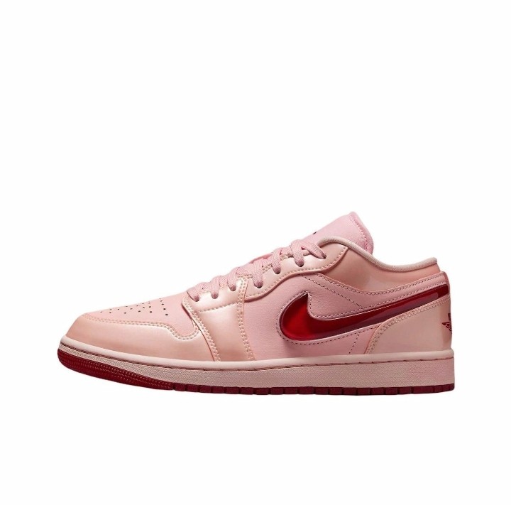 Maison Jordan 1 Low Patent 'Valentine's Day' (Women's)