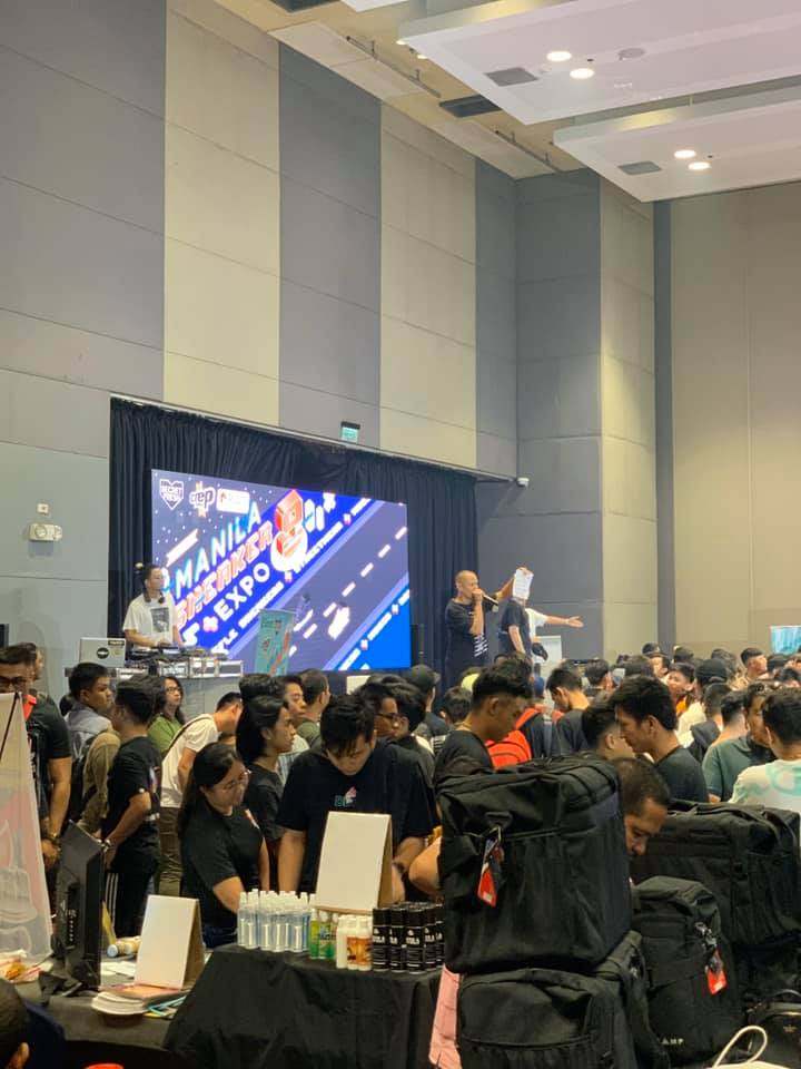 No photo description available.