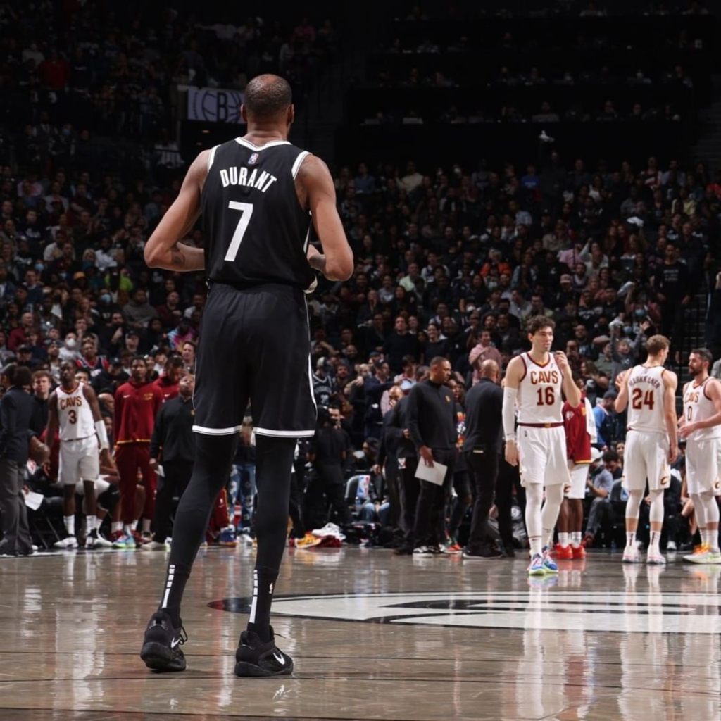 Nike,KD 15,DC1975-001  杜兰特上脚全新 KD15！「黑武士」配色还挺帅！