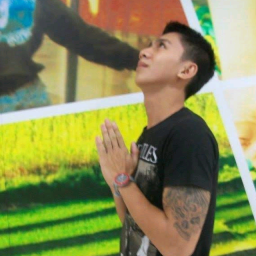 Albert Gonzales Mones