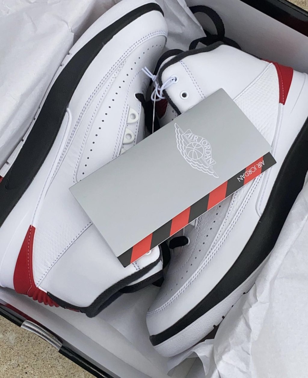 Air Jordan 2 Chicago White Varsity Red DX2454-106 Release Date