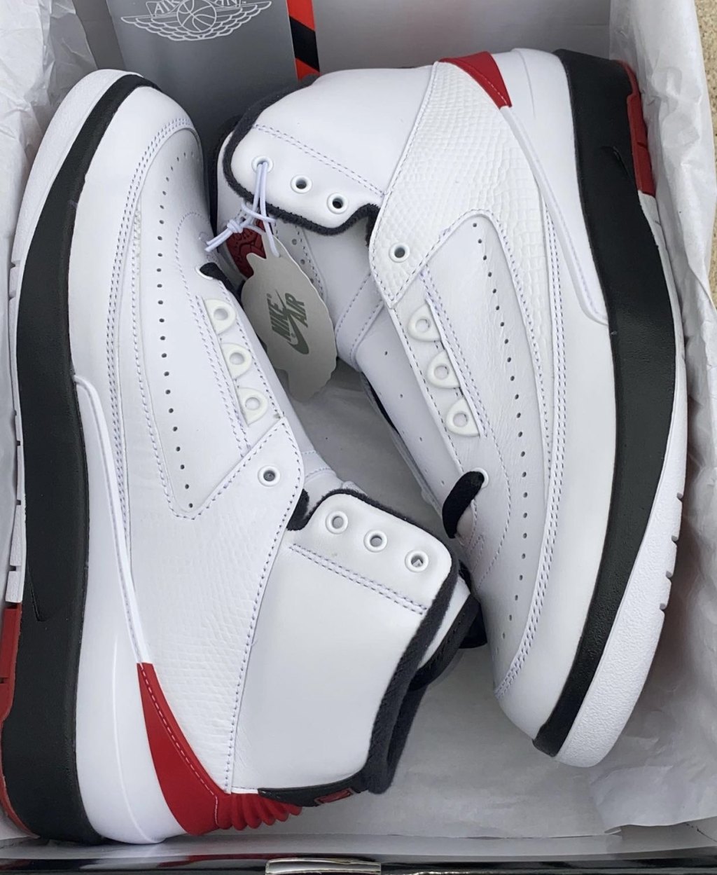 Air Jordan 2 Chicago White Varsity Red DX2454-106 Release Date