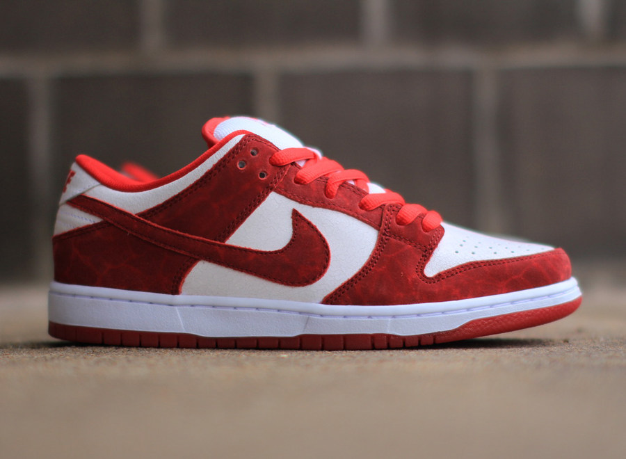 Nike SB Dunk Low 