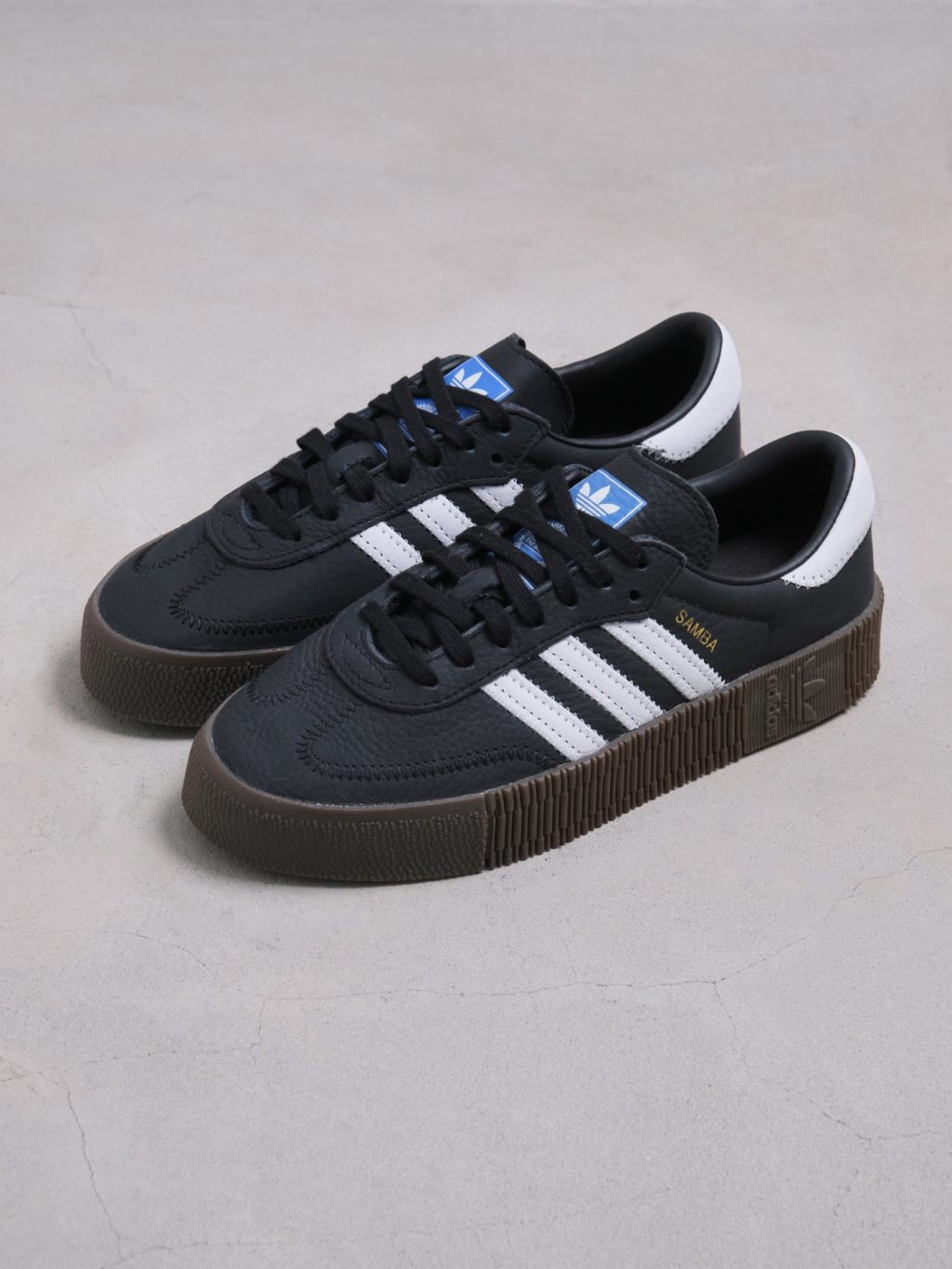 adidas Originals,Smaba,SAMBA  今年这鞋正在悄悄起飞！长腿小姐姐全在穿！