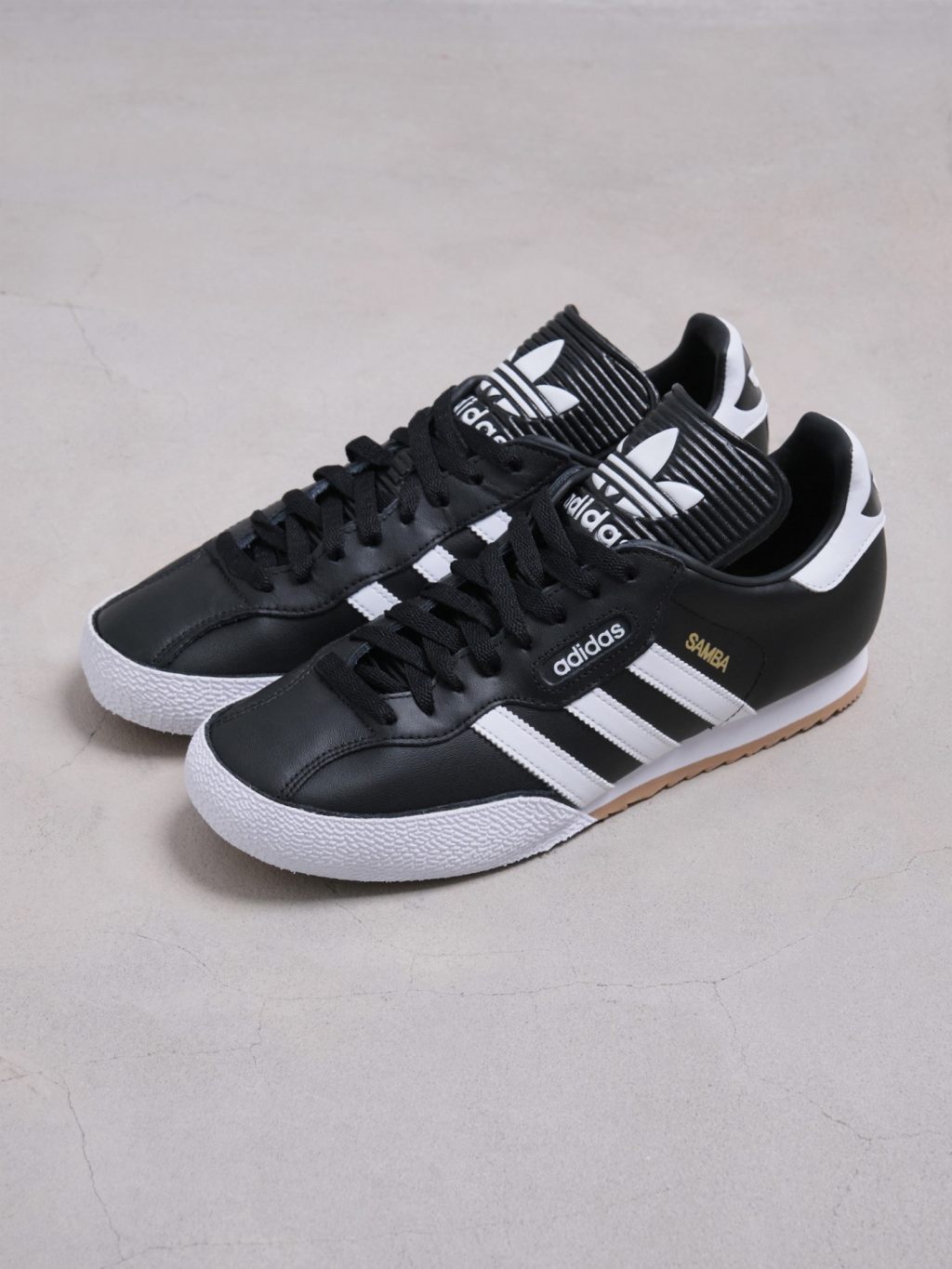 adidas Originals,Smaba,SAMBA  今年这鞋正在悄悄起飞！长腿小姐姐全在穿！