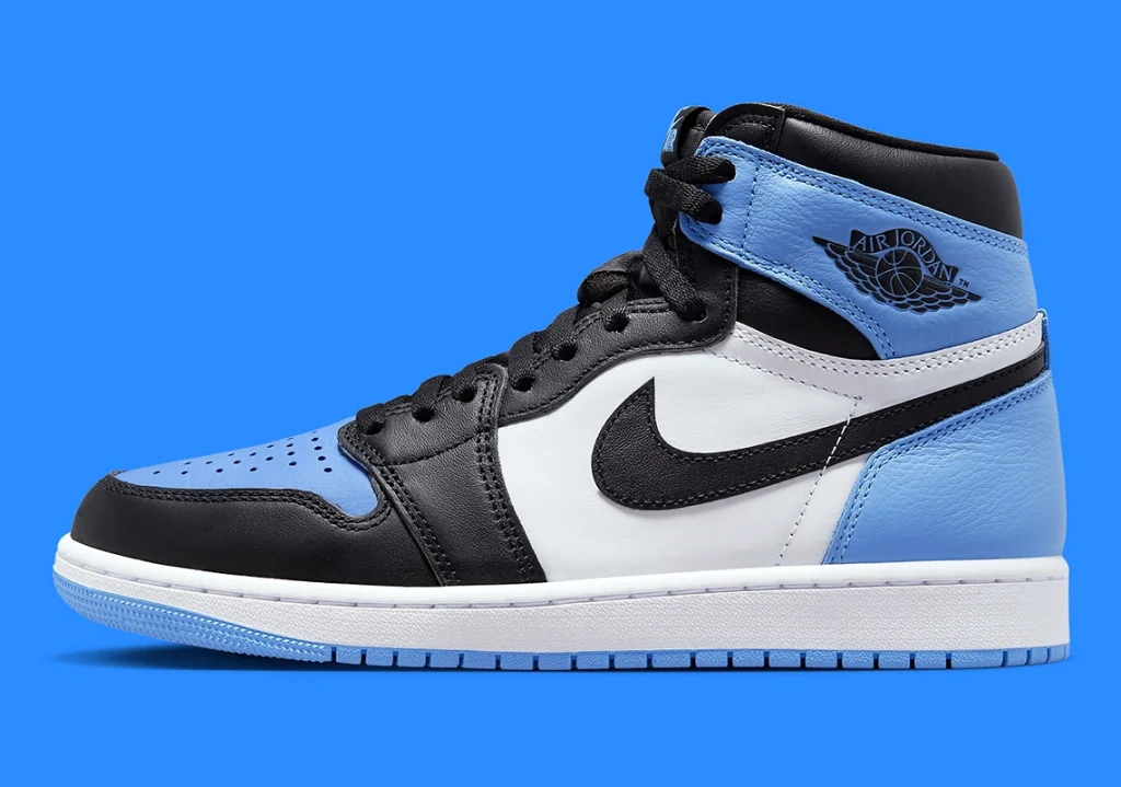 air-jordan-1-retro-high-og-unc-toe-dz5485-400-2.webp
