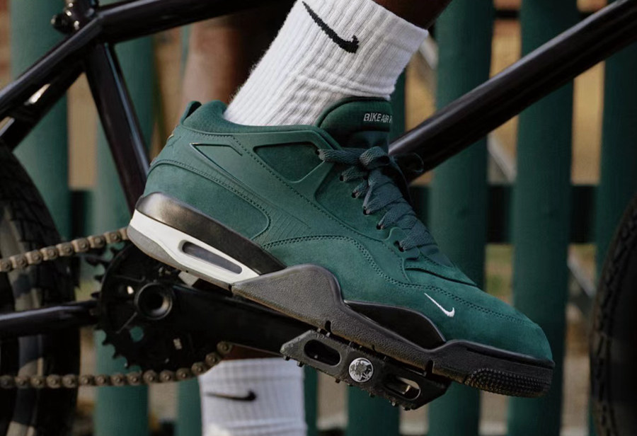 HF4334-004, Driveway Grey, Air J First time seeing it! The 